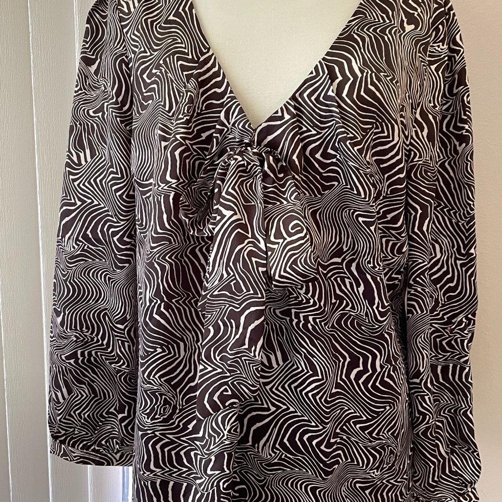 New Ninety Zebra design sateen blouse 1x